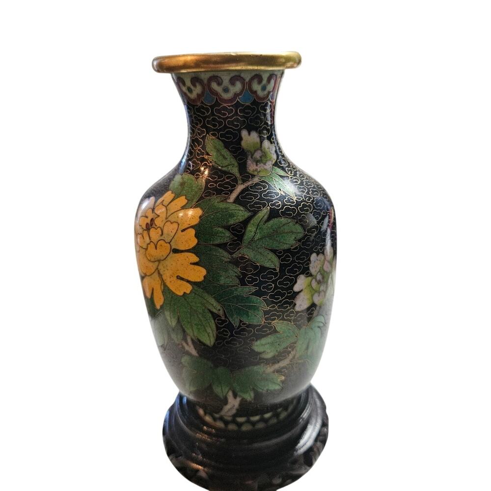 Chinese Cloisonne vase 6.5" Black floral Gold rim Carved wooden stand